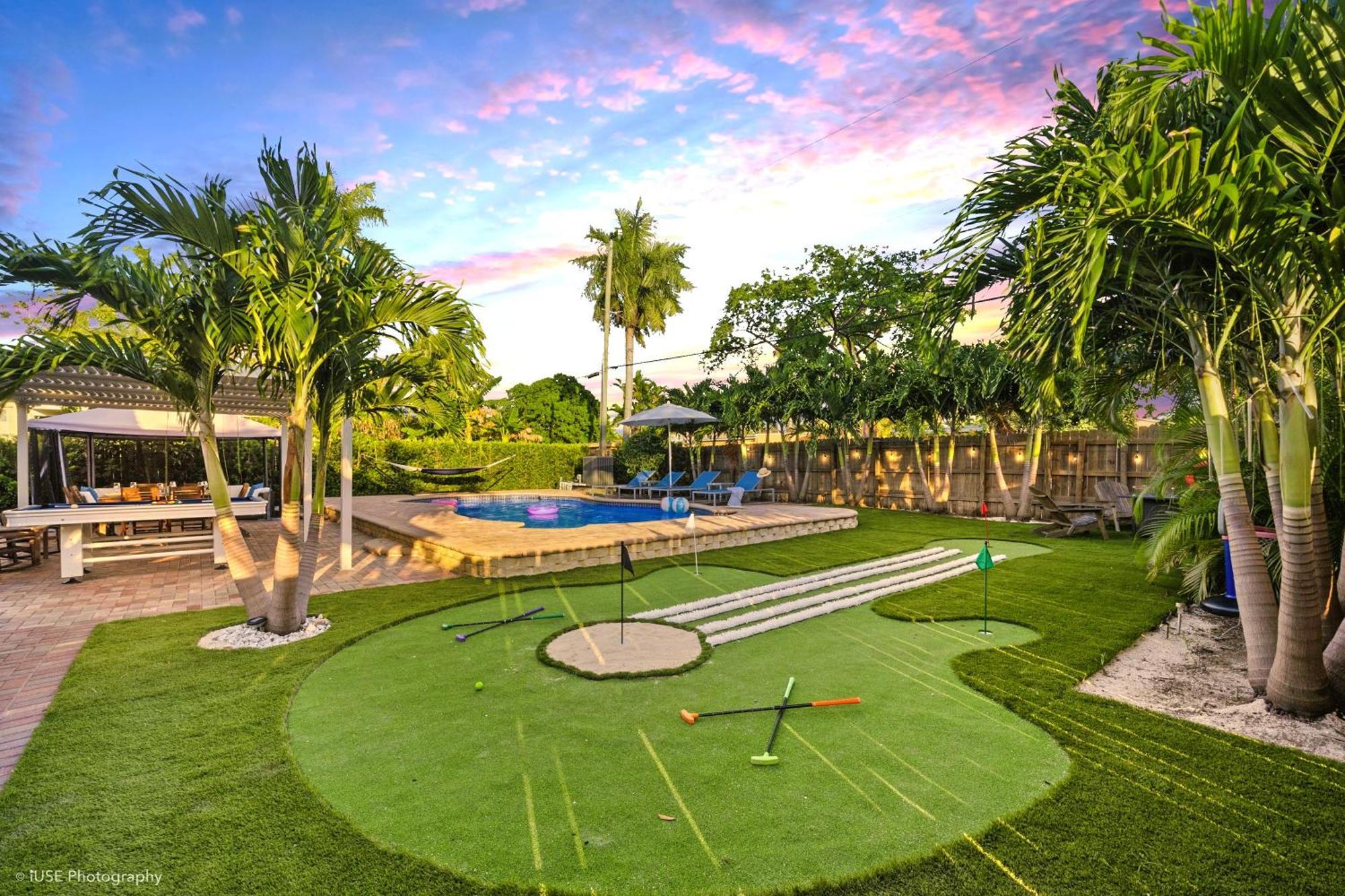 הוליווד Coastal Paradise 7 Min To Beach With Game Room Mini Golf And Heated Pool מראה חיצוני תמונה