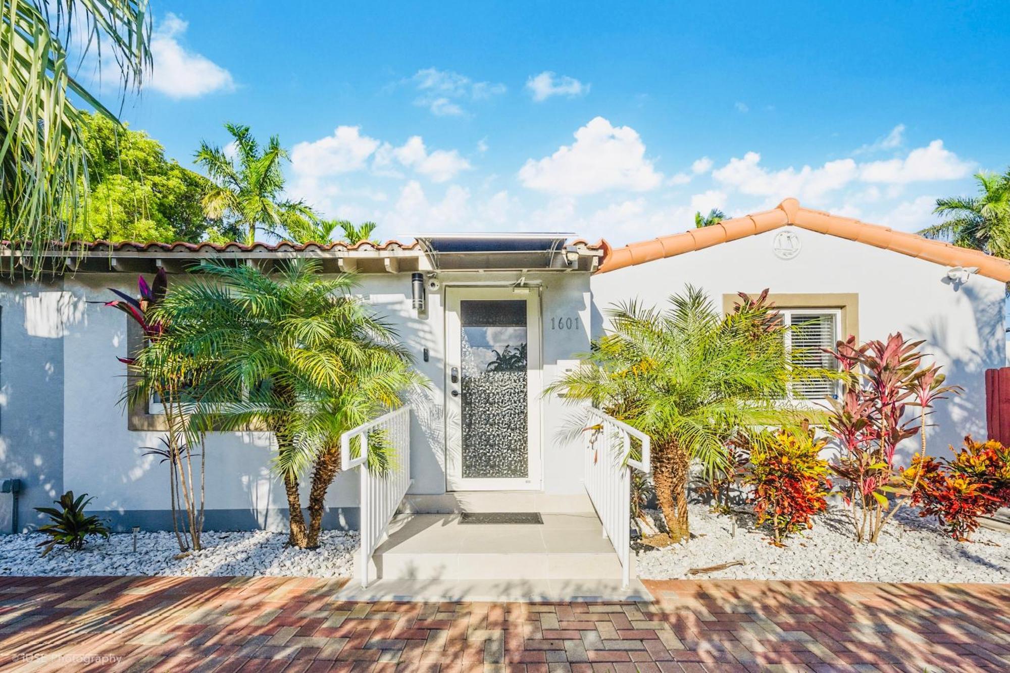 הוליווד Coastal Paradise 7 Min To Beach With Game Room Mini Golf And Heated Pool מראה חיצוני תמונה